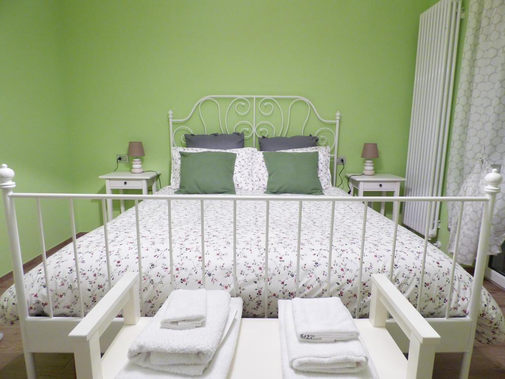 Giravento Bed and Breakfast Borgo San Dalmazzo Eksteriør billede